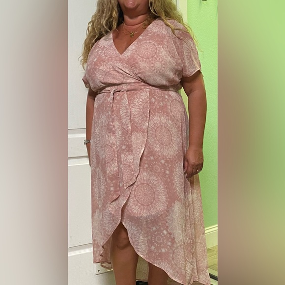 NWT Beautiful plus size high low - Picture 9 of 9